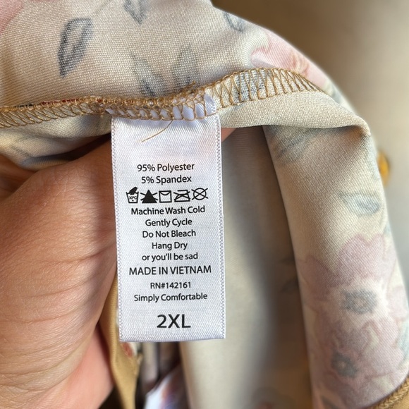 Lularoe Marly Floral Print Short Sleeve Tie Waist Midi Dress Tan Red Cream NWT - Picture 12 of 12